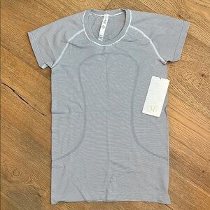 Lululemon Women's Size 8 Striped Shirt